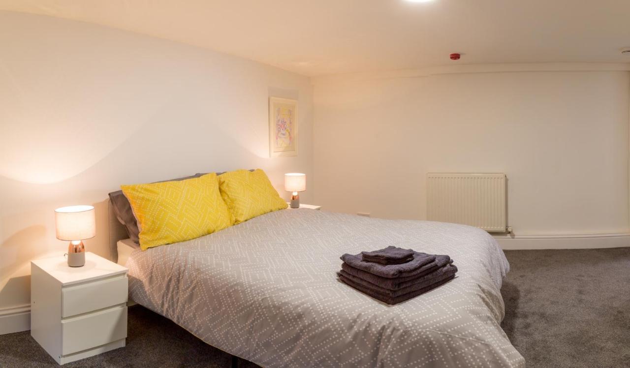 Rock Salt Apartment